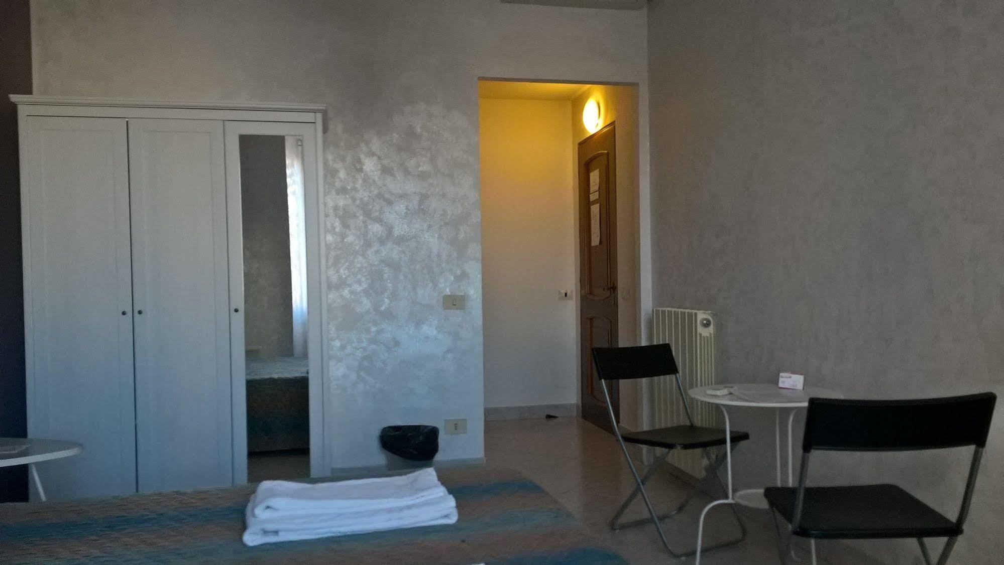 Gigi Holiday Rooms 罗马 外观 照片
